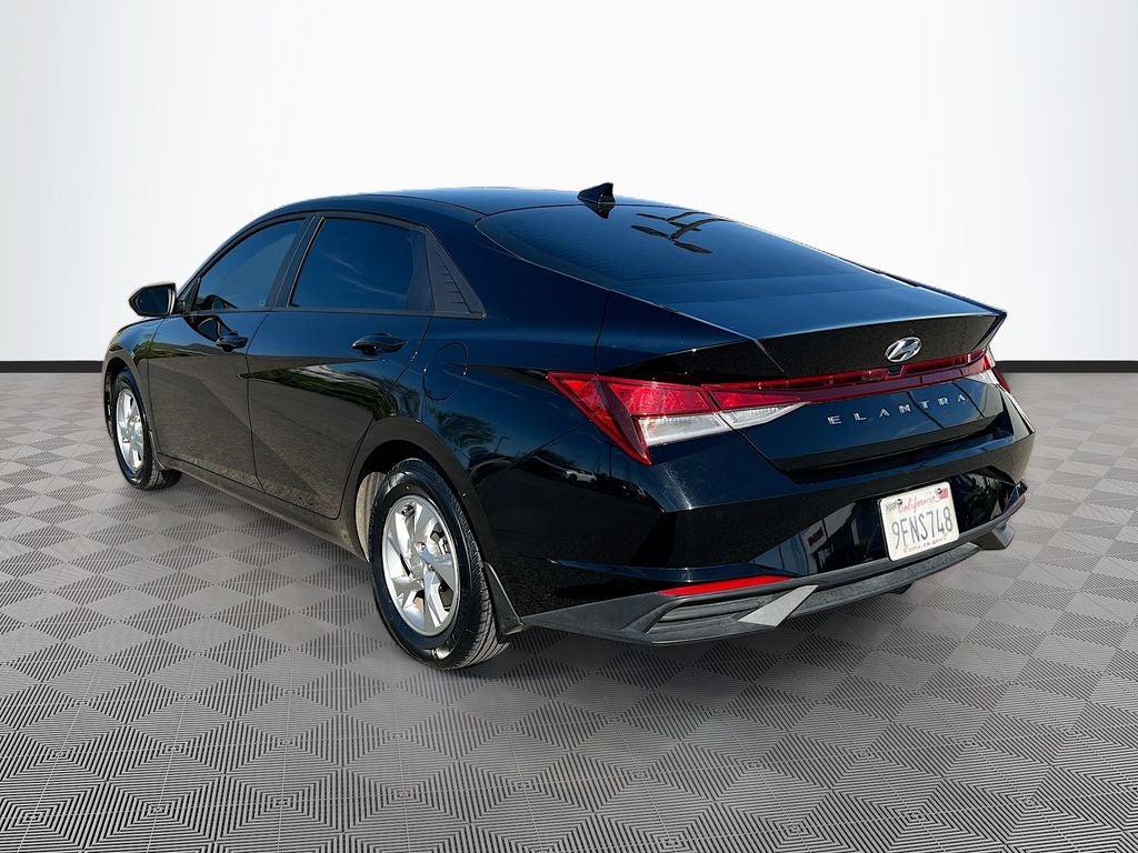 2023 Hyundai ELANTRA SE