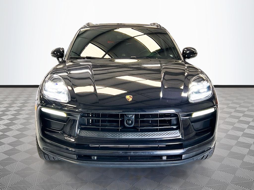 2024 Porsche Macan Base