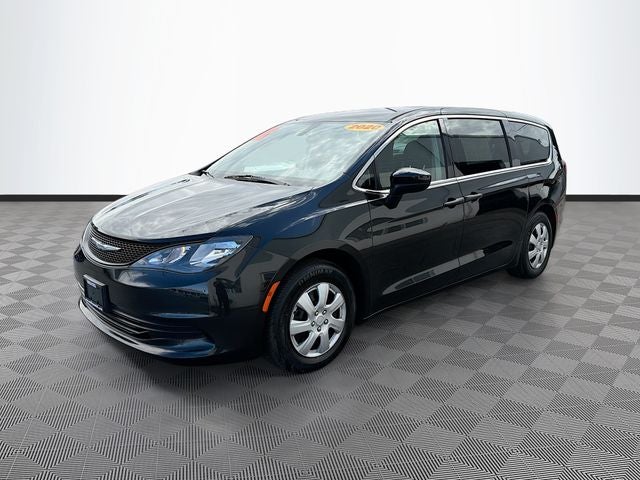 2020 Chrysler Voyager L