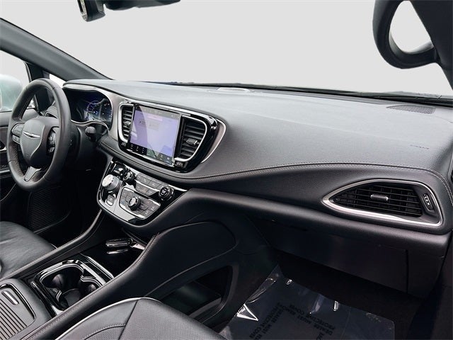 2022 Chrysler Pacifica Hybrid Limited