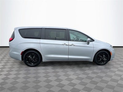 2022 Chrysler Pacifica Hybrid Limited