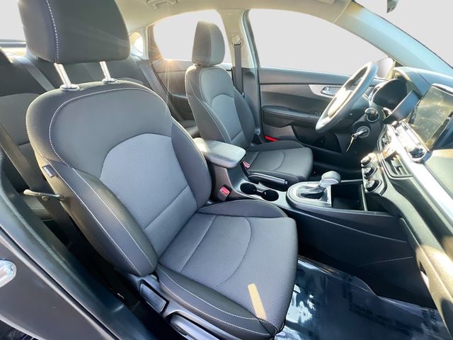 2023 Kia Forte LX