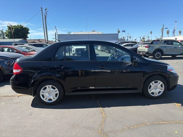 2010 Nissan Versa 1.8 S