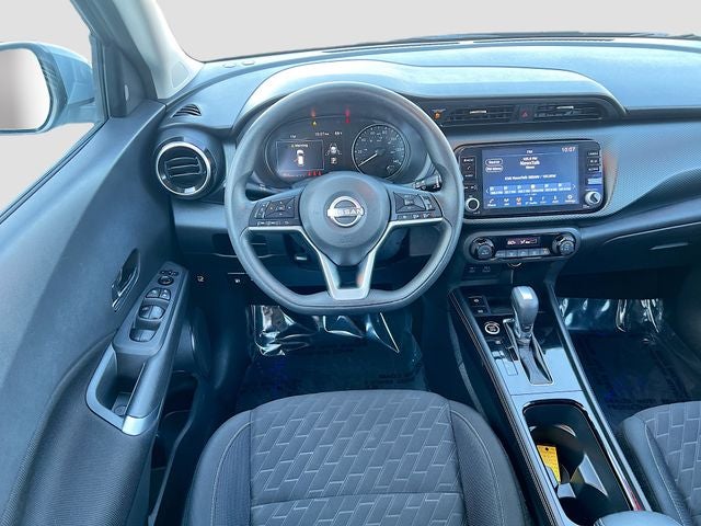 2022 Nissan Kicks SV