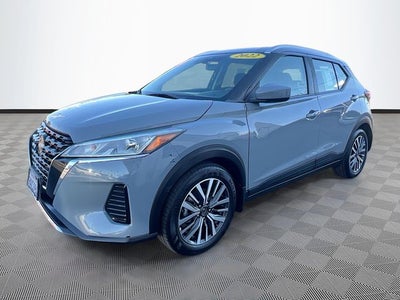 2022 Nissan Kicks SV