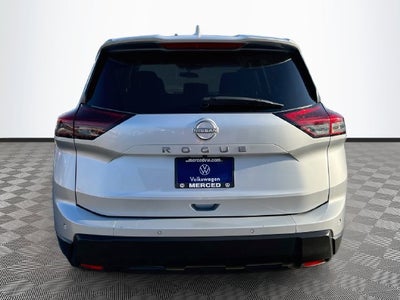 2025 Nissan Rogue SV