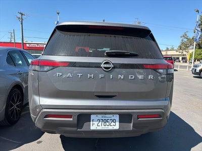 2025 Nissan Pathfinder SV