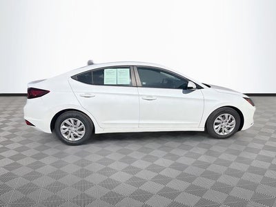 2020 Hyundai ELANTRA SE