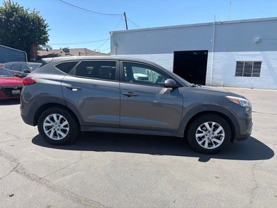 2020 Hyundai TUCSON SE