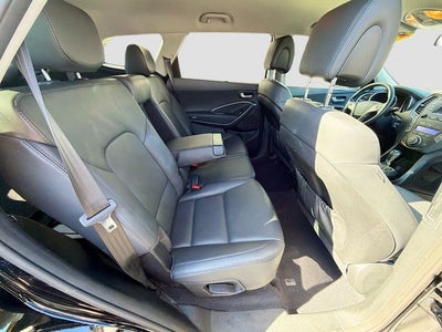 2016 Hyundai SANTA FE SE