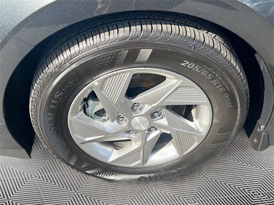 2025 Hyundai SONATA SE