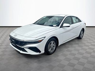 2026 Hyundai ELANTRA SE