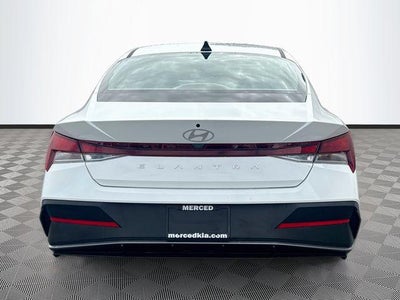 2026 Hyundai ELANTRA SE