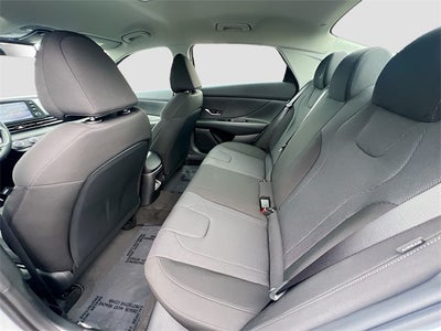 2026 Hyundai ELANTRA SE