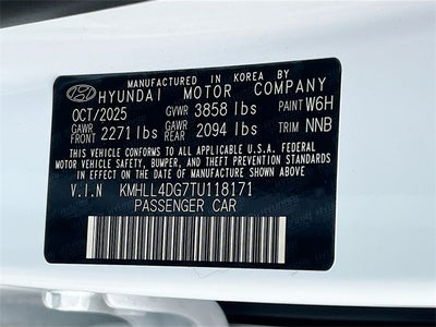 2026 Hyundai ELANTRA SE