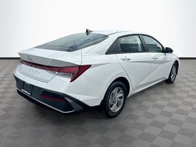 2026 Hyundai ELANTRA SE
