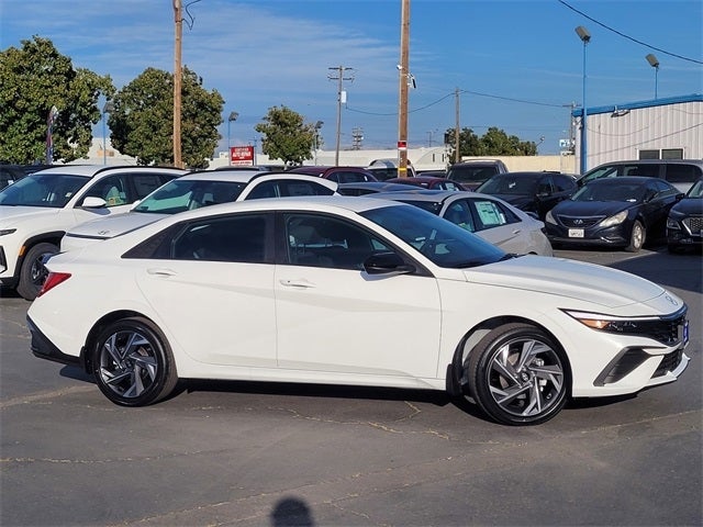 2025 Hyundai ELANTRA HYBRID SEL Sport
