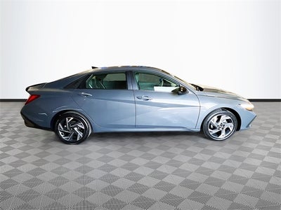 2025 Hyundai ELANTRA HYBRID SEL Sport