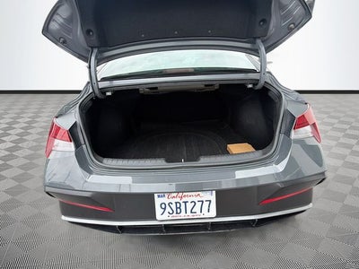 2025 Hyundai ELANTRA SEL Convenience