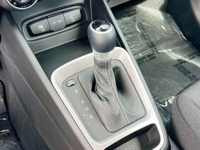 2025 Hyundai VENUE SE