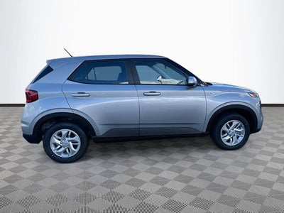 2026 Hyundai VENUE SE