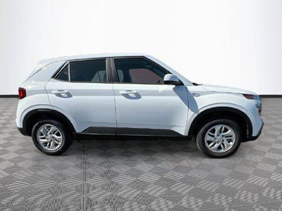 2026 Hyundai VENUE SE